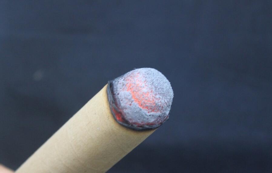 廣西美容學(xué)校：眼睛也能艾灸的美容技巧