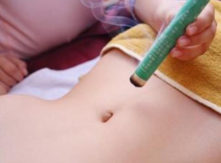 為什么要艾灸小腹？南寧有實(shí)力的美容學(xué)校告訴你