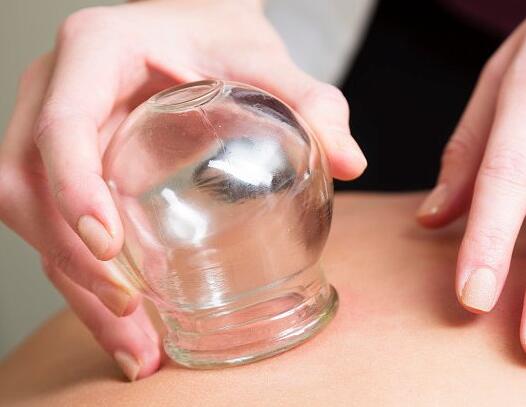 4種不同的拔罐方法，廣西美容學(xué)校整理好了