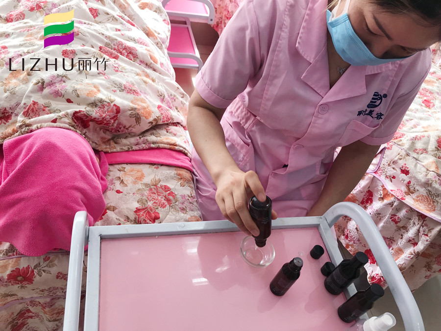 秋季如何美容護(hù)膚？麗竹美容學(xué)校為你支招