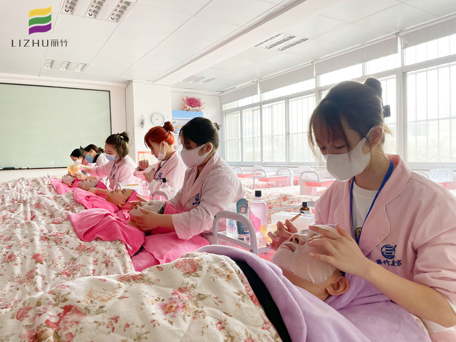 廣西美容面部護(hù)理：面部撥筋后要敷面膜嗎？