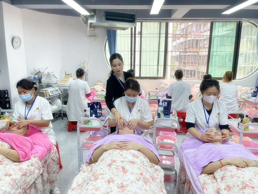 廣西皮膚管理美容師：換季如何正確護膚？