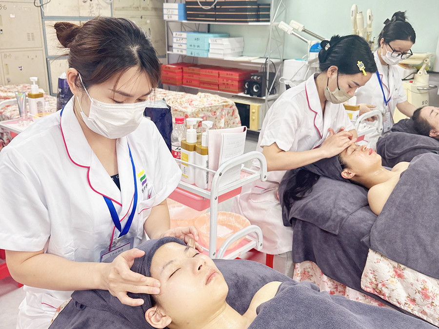 去年用過的防曬霜還能用嗎？南寧美容護(hù)膚專業(yè)