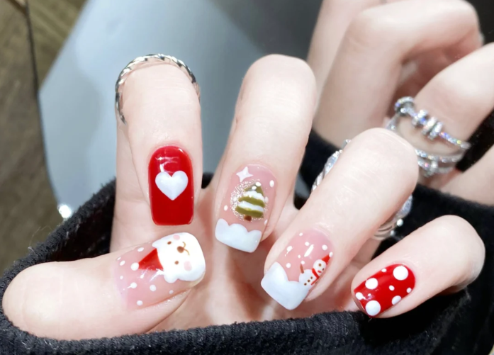 圣誕小熊美甲，南寧美甲設(shè)計學校分享教程